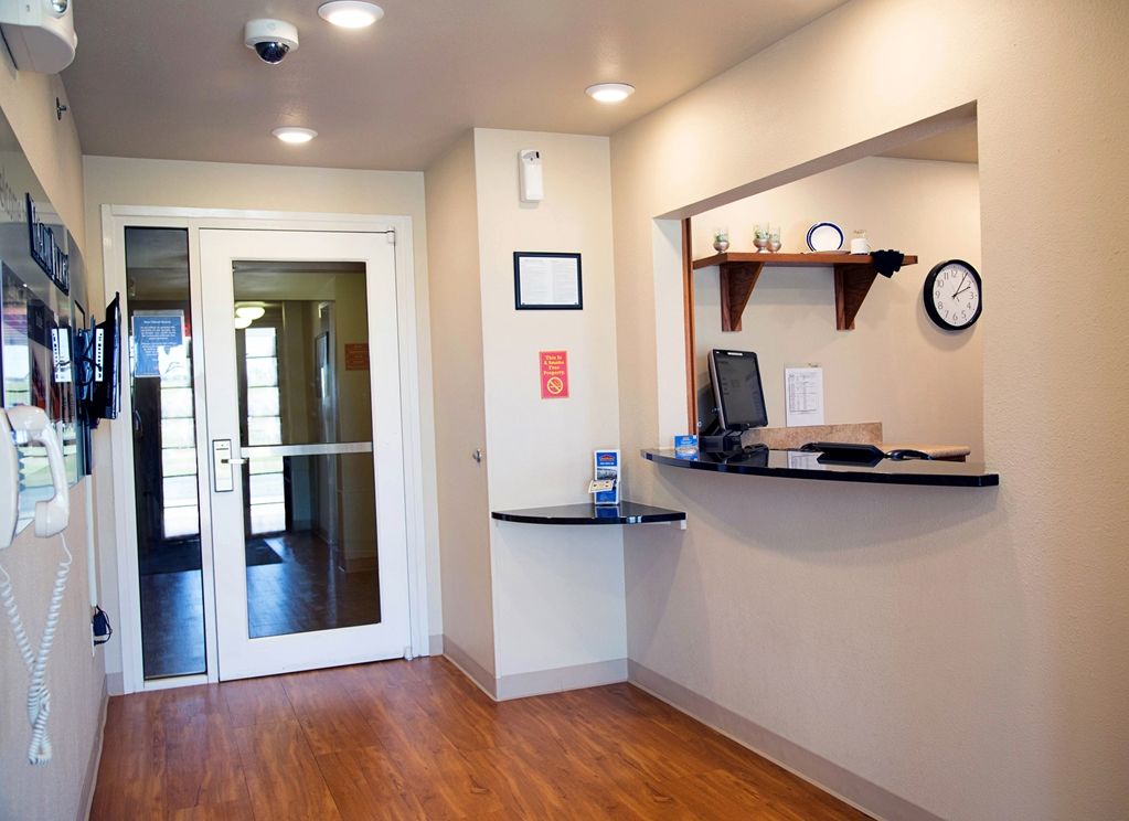 Woodspring Suites Тълса Интериор снимка