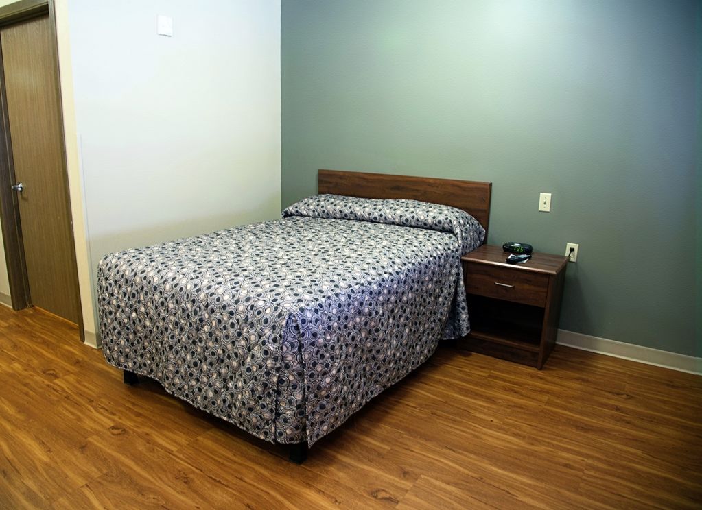 Woodspring Suites Тълса Стая снимка
