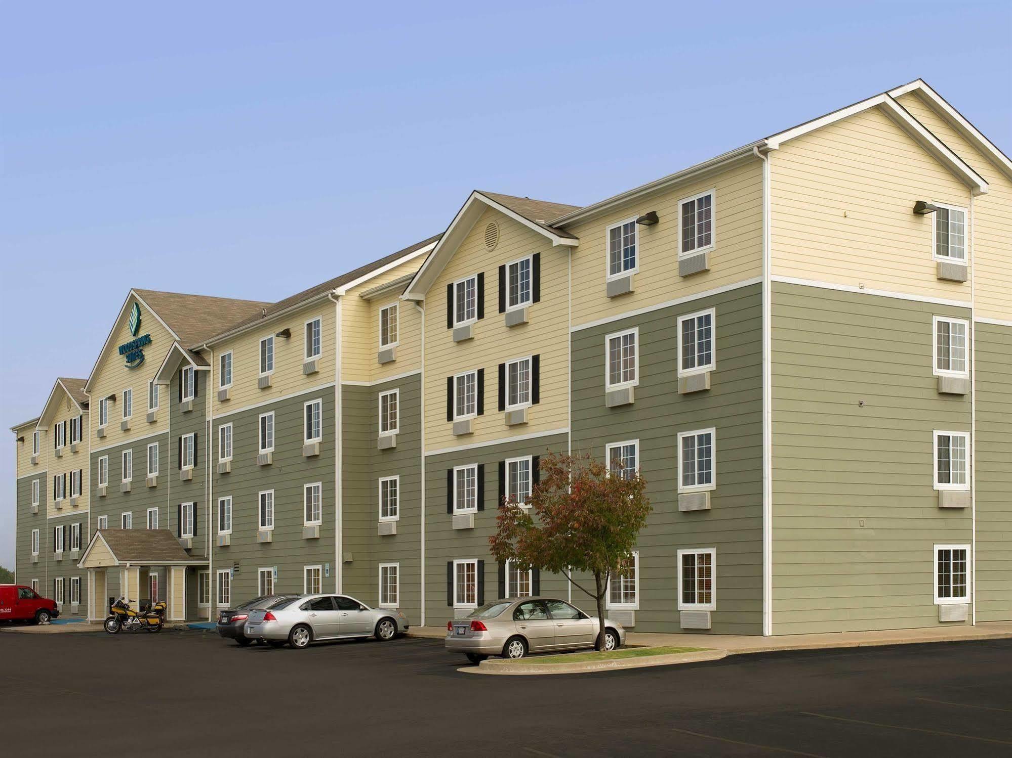 Woodspring Suites Тълса Екстериор снимка